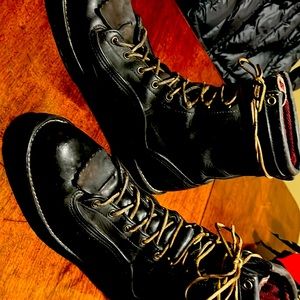 DANNER boots. Insulated, Gore-Tex, black leather. Size 13.